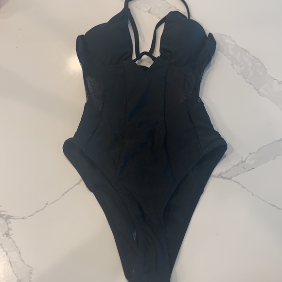 Black one piece swim - Picture 3 of 4